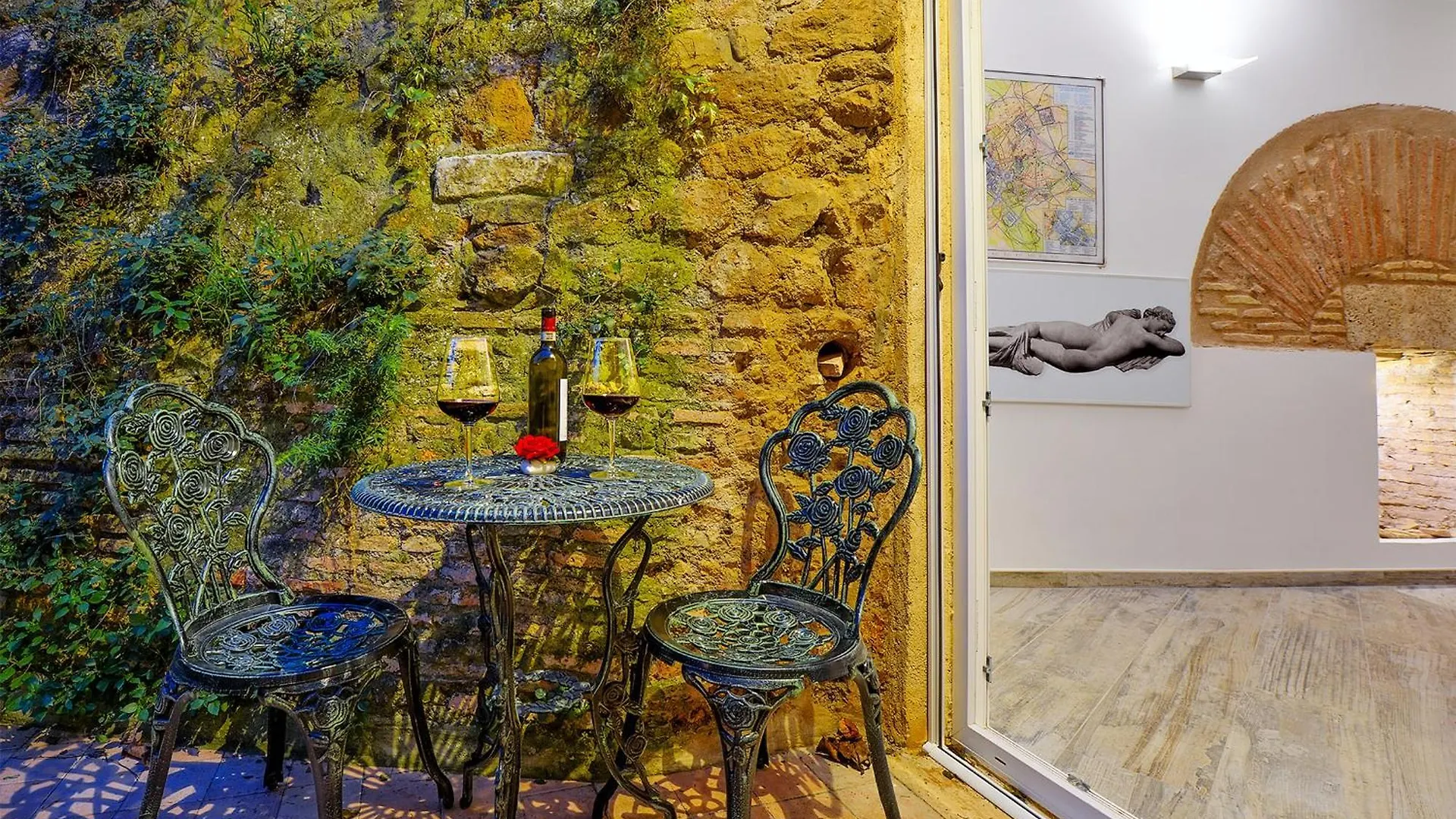Apartment The Trendiest House Just Few Steps From The Colosseum Italien
